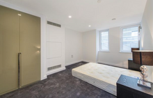 Load image into Gallery viewer, 2 Bed Flat, Eagle Point, EC1V