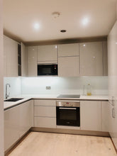 Load image into Gallery viewer, Lower Floor 2 Beds Elephant Park (North West Facing)